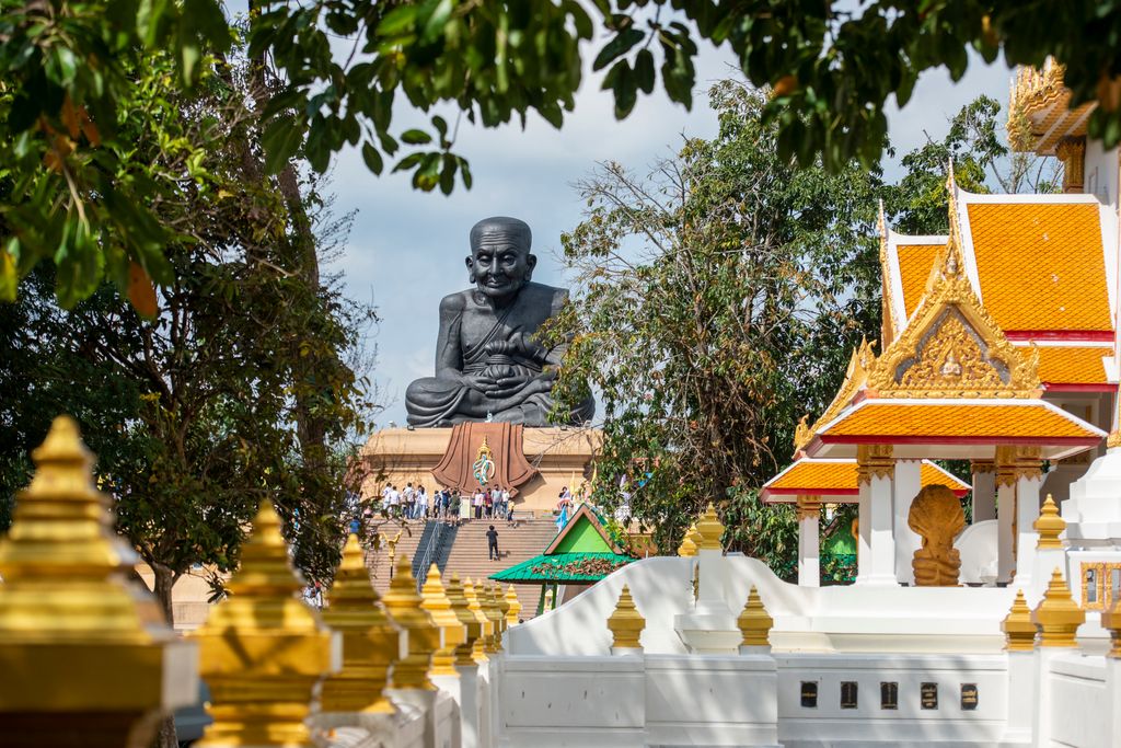 Buddhist temple near Hua Hin, Thailand with a giant statue.